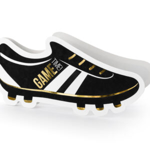 Einladungskarte geschnitten und bedruckt wie ein schwarzer Fußballschuh mit weißen und metallic goldenen Details und Aufschrift "Game Time!"