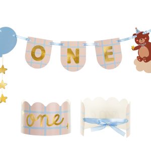 Stuhlbanner und Krone Teddybär