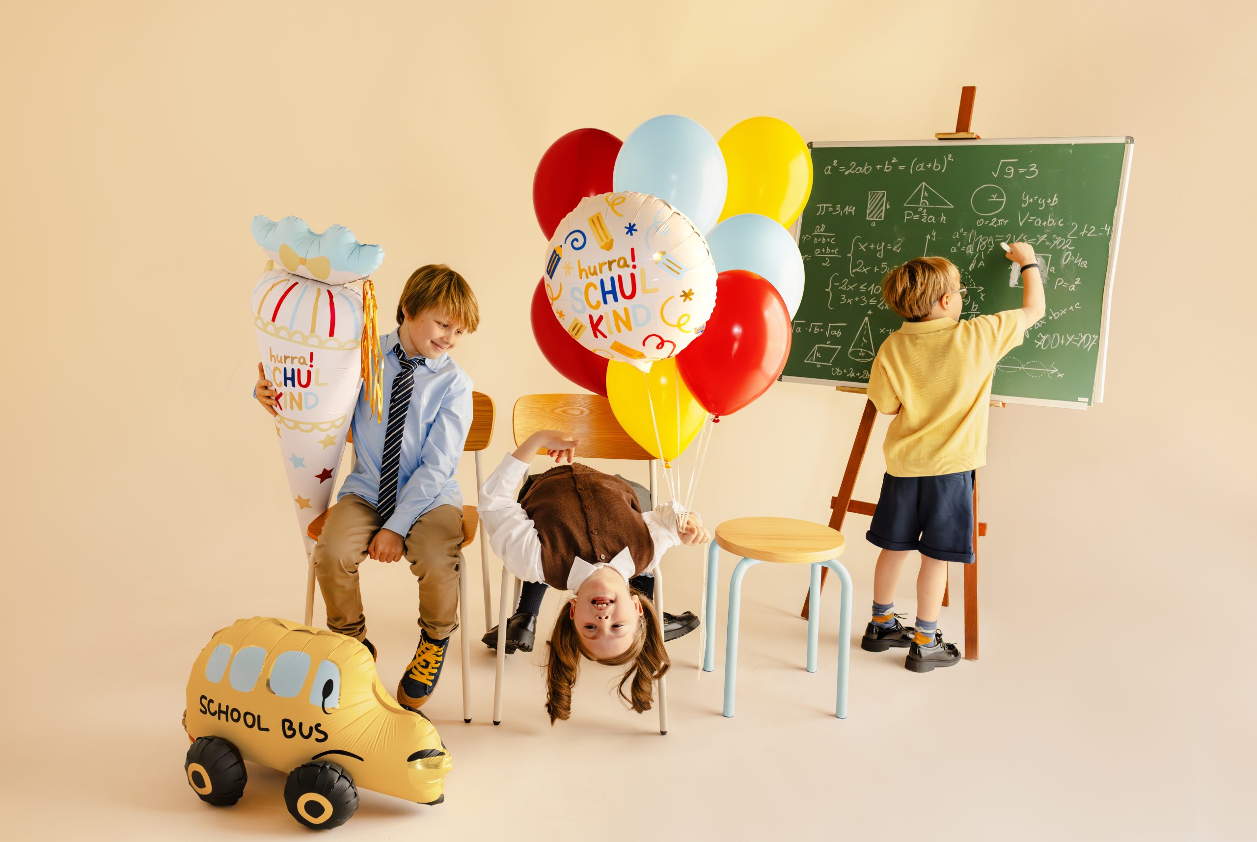 Folienballon Schultüte "hurra! Schulkind" – Bild 3